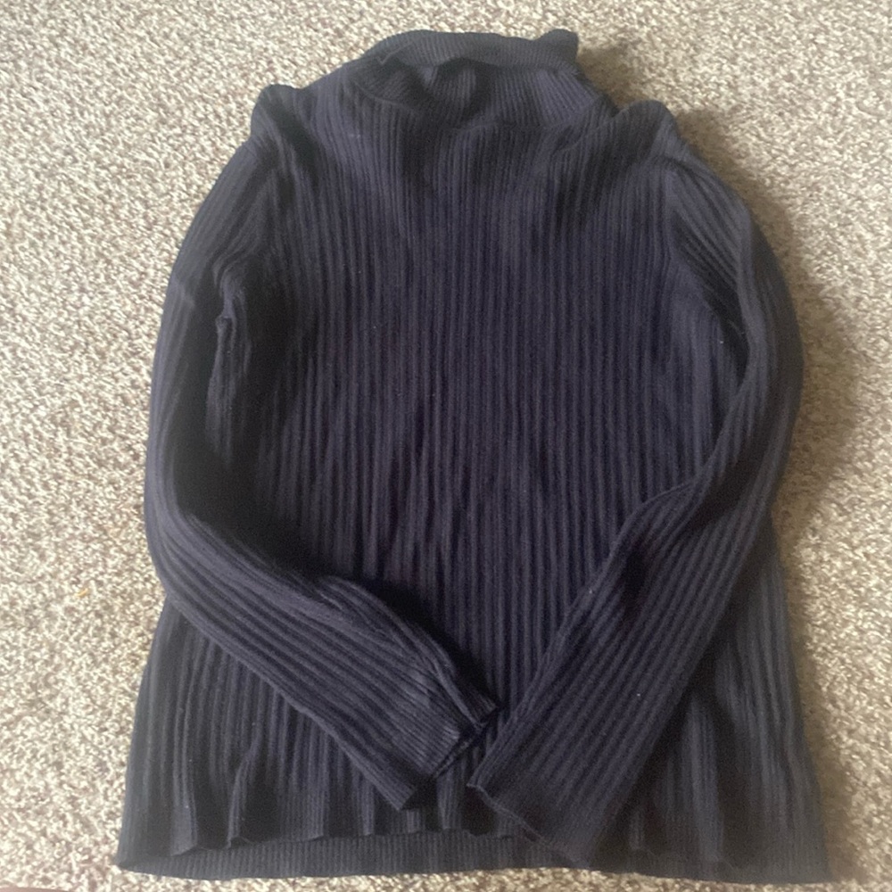 Black sweater size 20